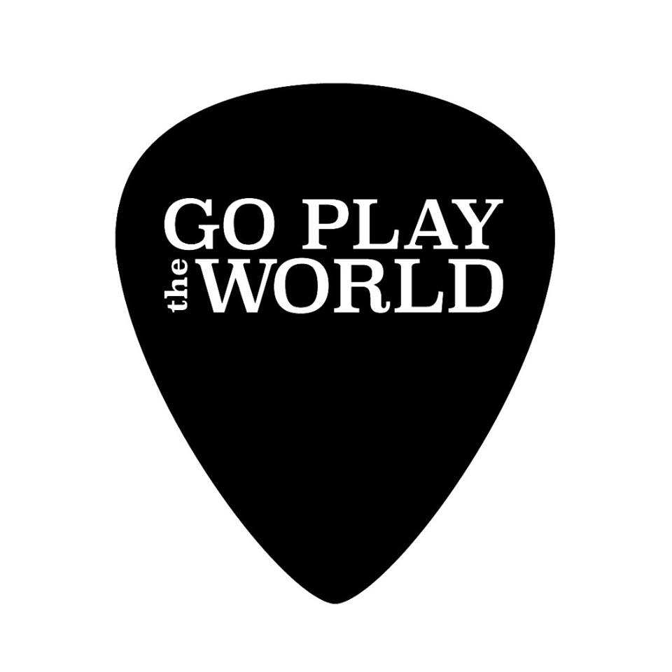 r - Go Play The World